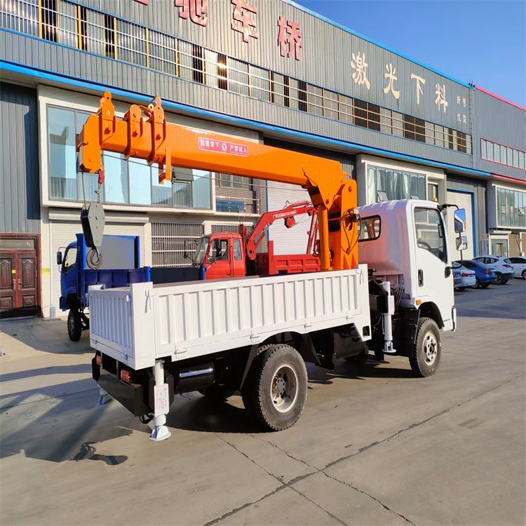 皇姑区三轮随车吊定制 农用改装机自备吊中瑞长期出售